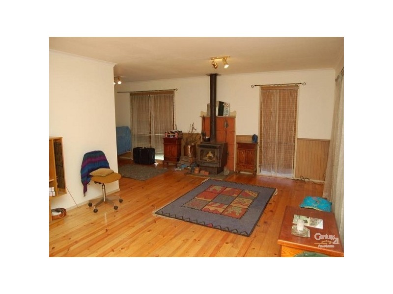 9 Bower Street, Kinglake VIC 3763