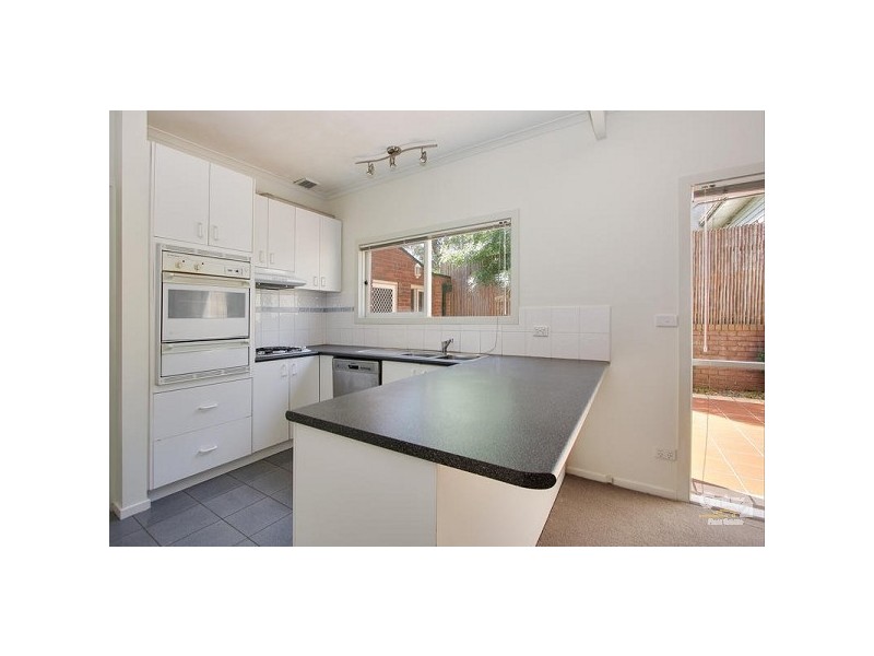 2/104 Mt Dandenong Road, Ringwood East VIC 3135