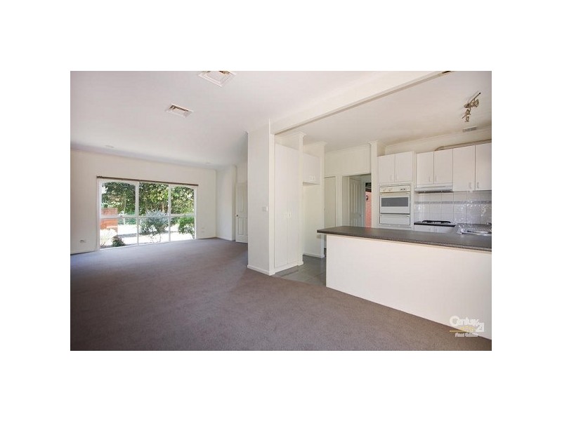 2/104 Mt Dandenong Road, Ringwood East VIC 3135