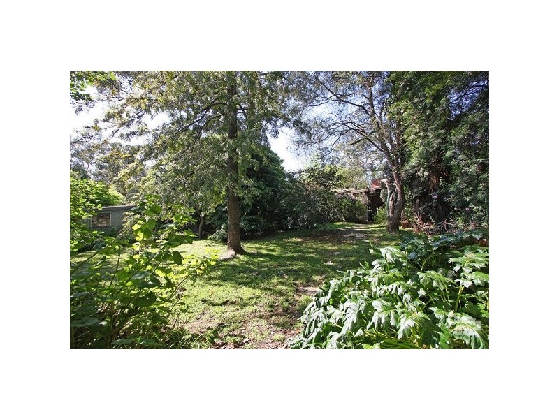 18 Lynwood Avenue, Ringwood East VIC 3135