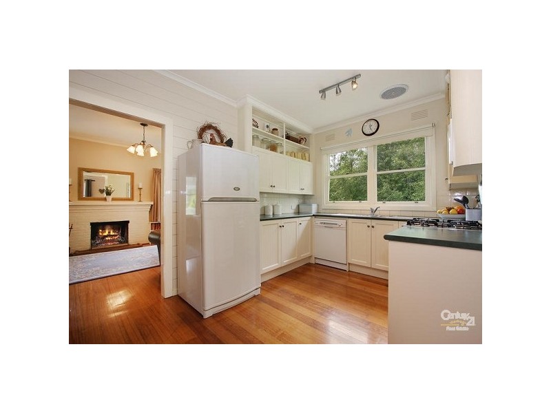 19 Rotherwood Avenue, Ringwood East VIC 3135