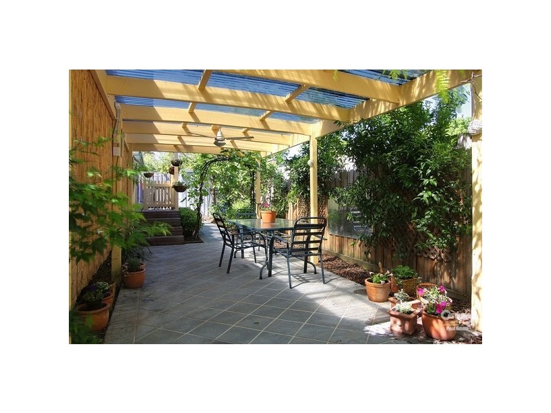 1/9 Rosedale Crescent, Ringwood East VIC 3135