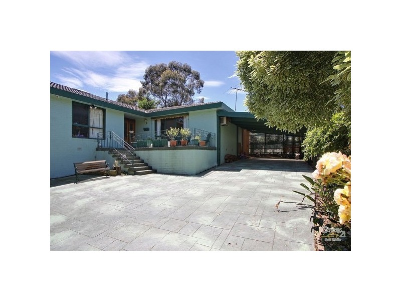 86 Hawthory Road, Kilsyth VIC 3137