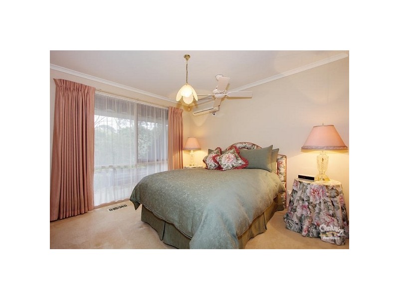 2/181 Bedford Road, Ringwood East VIC 3135