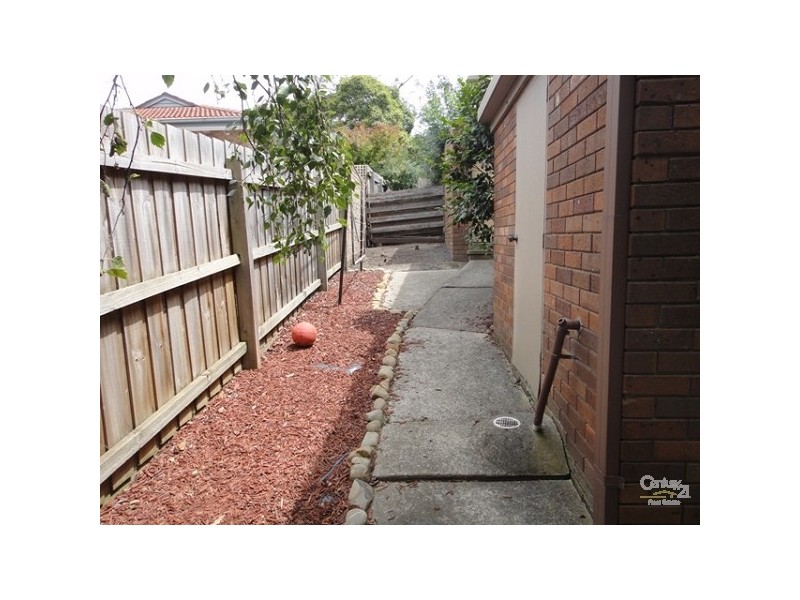 4/23 William Street, Ringwood VIC 3134