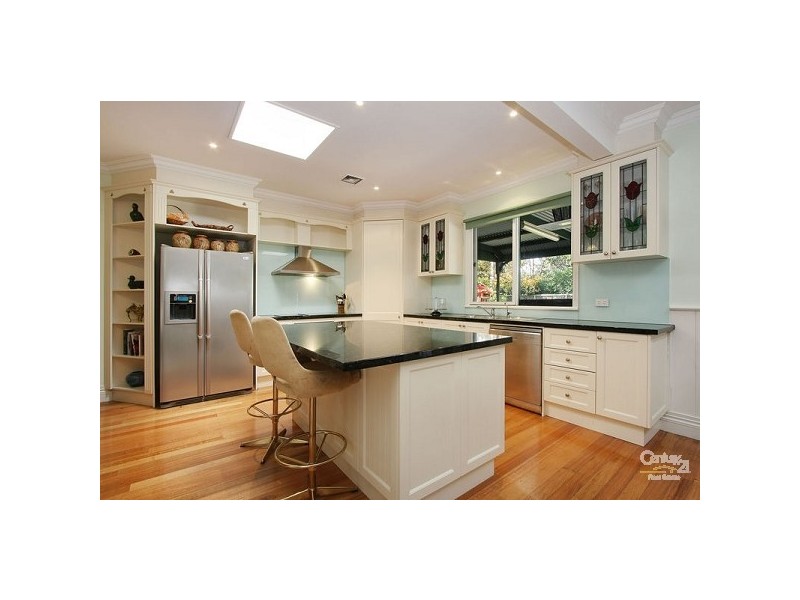 5 Grandview Avenue, Ringwood East VIC 3135