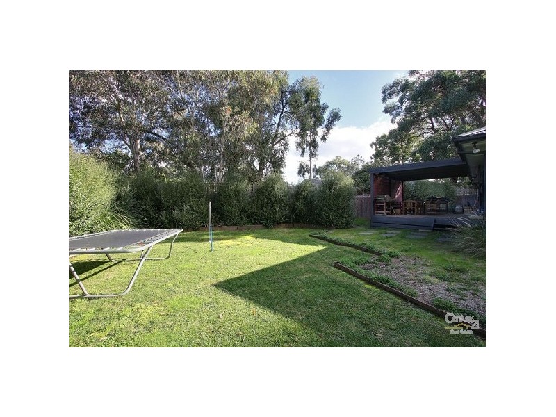 30 Gladesville Drive, Kilsyth VIC 3137