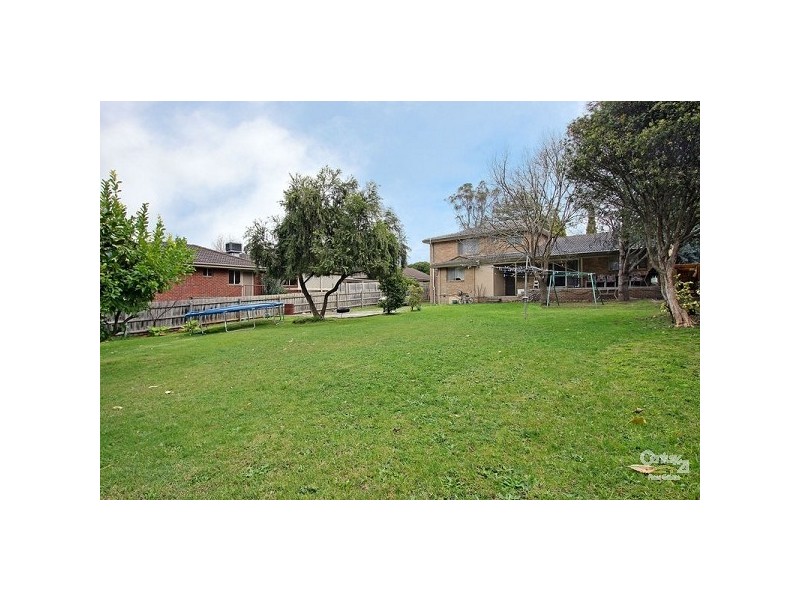 18 Heathwood Street, Ringwood East VIC 3135