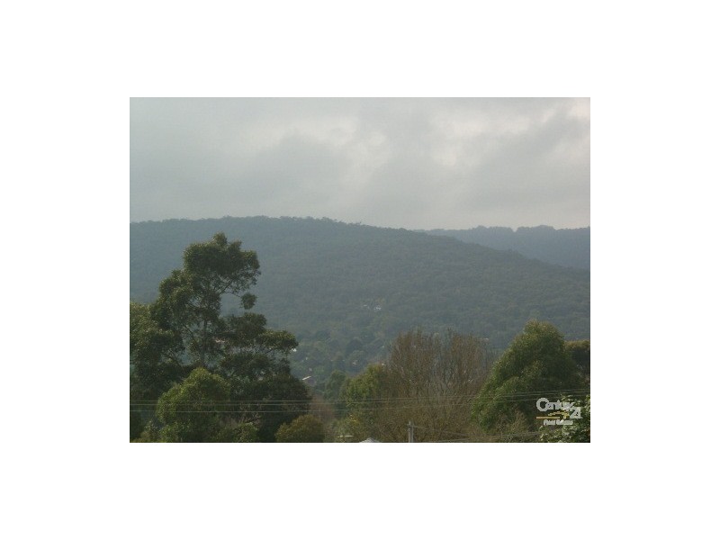 28 Waters Road, Upper Ferntree Gully VIC 3156