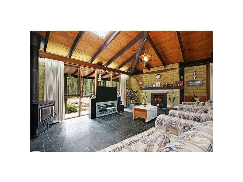 33 Banksia Court, Castella VIC 3777