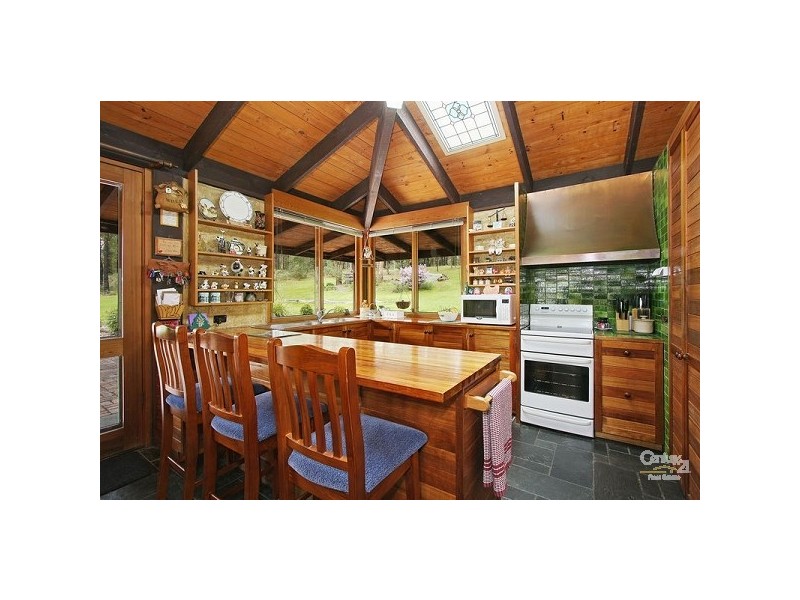 33 Banksia Court, Castella VIC 3777