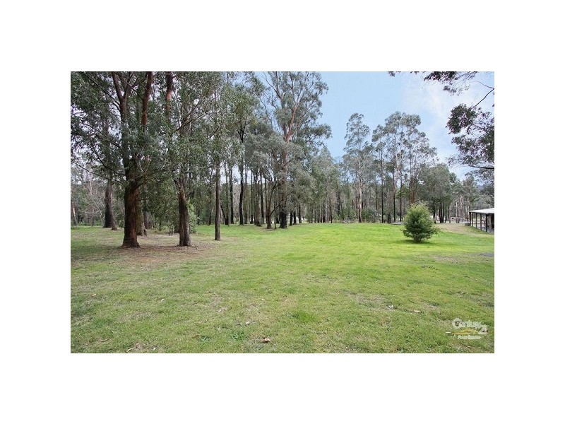 33 Banksia Court, Castella VIC 3777