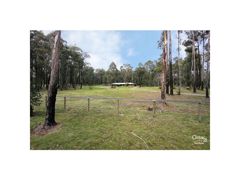 33 Banksia Court, Castella VIC 3777