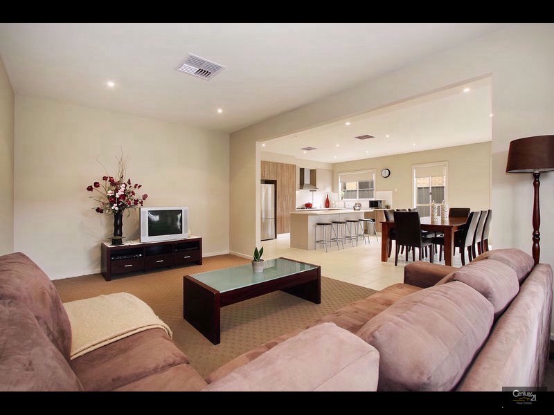 50 Mount Eccles Way, South Morang VIC 3752