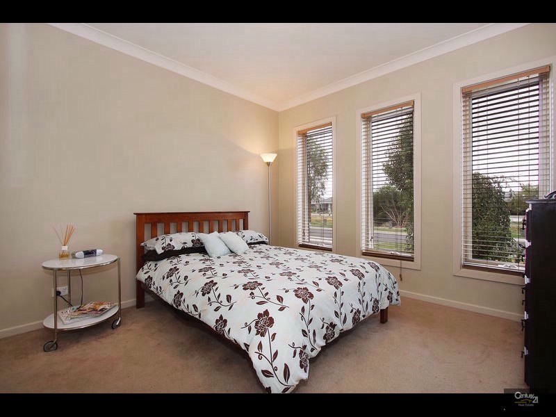 50 Mount Eccles Way, South Morang VIC 3752