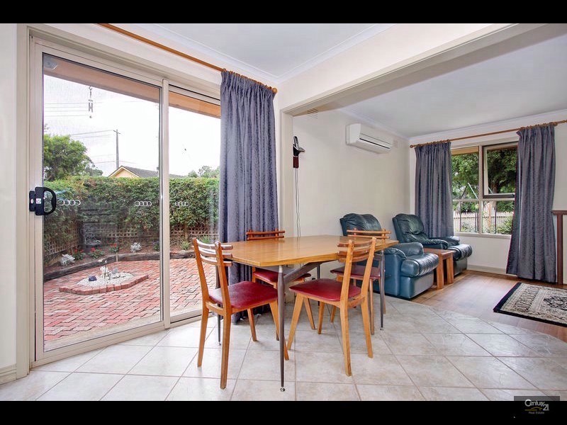 141 Cambridge Road, Mooroolbark VIC 3138
