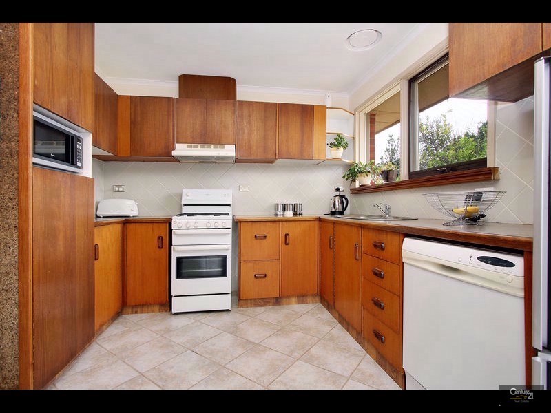 141 Cambridge Road, Mooroolbark VIC 3138