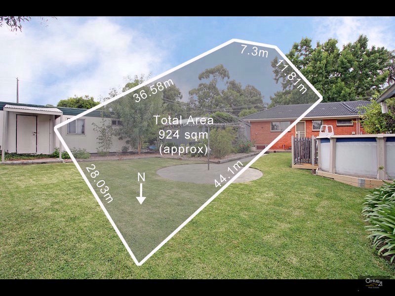 141 Cambridge Road, Mooroolbark VIC 3138
