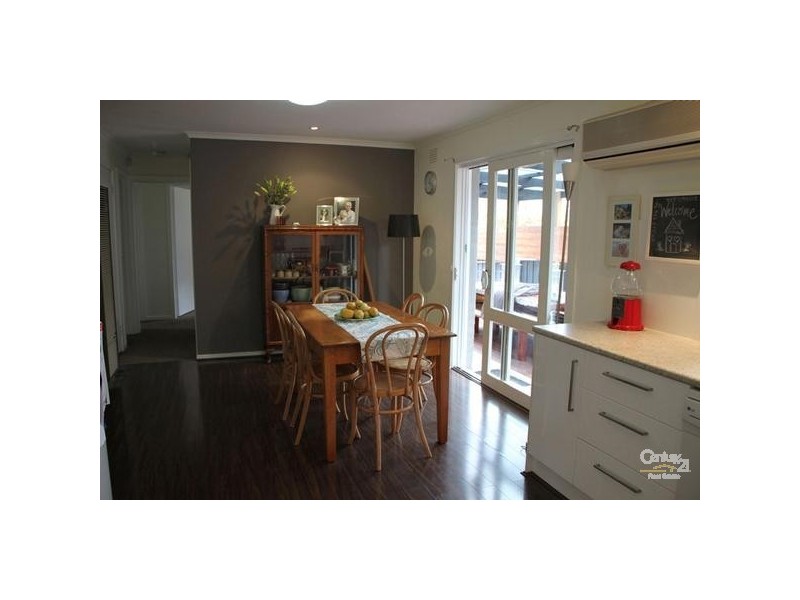 24 Fernwood Avenue, Ringwood East VIC 3135