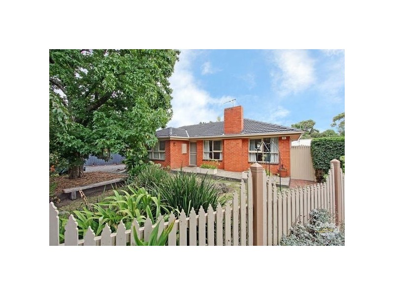 141 Cambridge Road, Mooroolbark VIC 3138