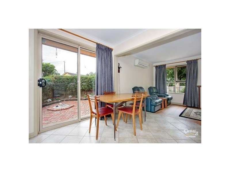 141 Cambridge Road, Mooroolbark VIC 3138