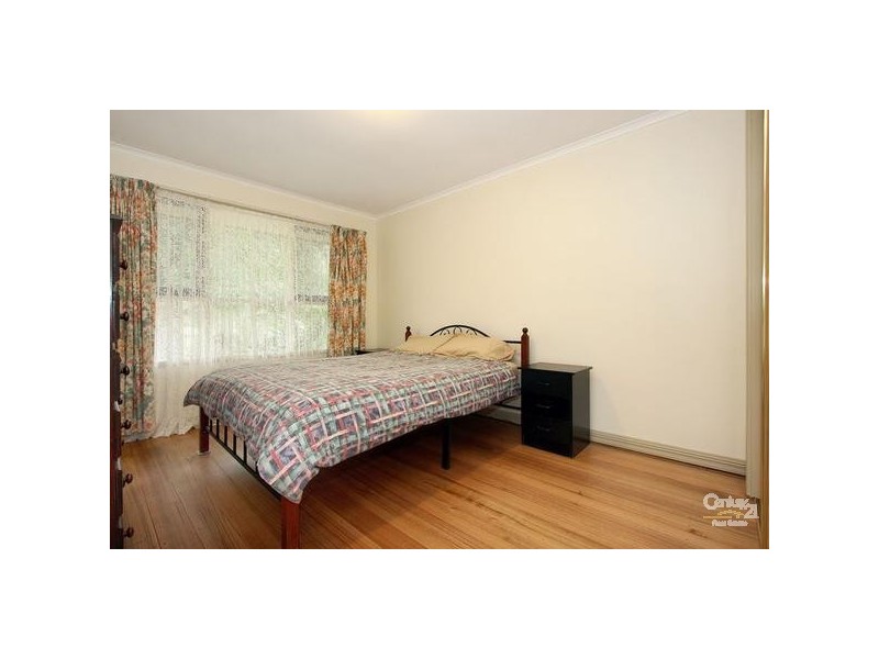 141 Cambridge Road, Mooroolbark VIC 3138