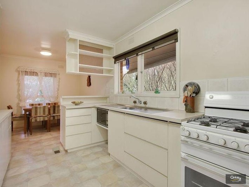 98 Wantirna Road, Ringwood VIC 3134