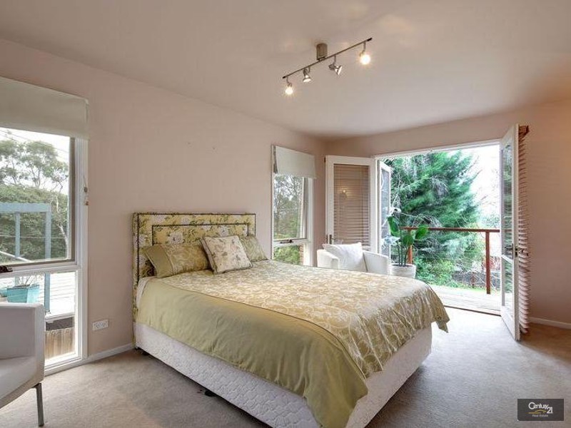 22 Vasey Concourse, Ringwood East VIC 3135