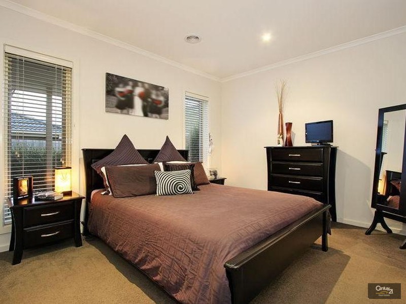 2/49 Mount View Parade, Croydon VIC 3136