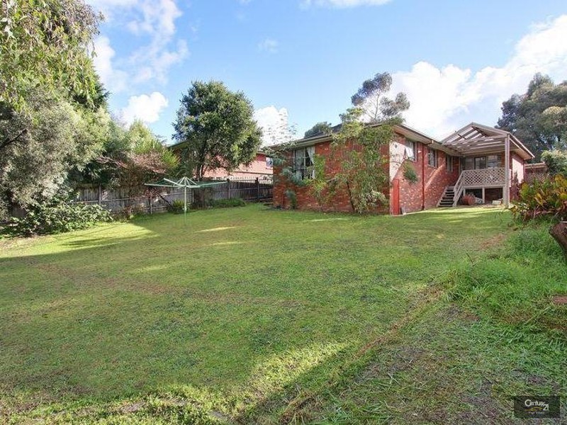 1 Grose Court, Croydon Hills VIC 3136