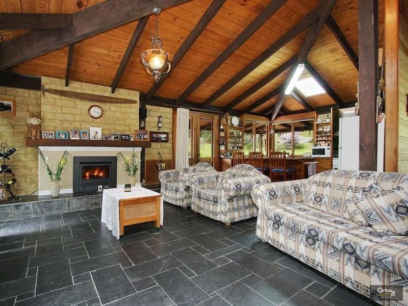 33 Banksia Court, Castella VIC 3777