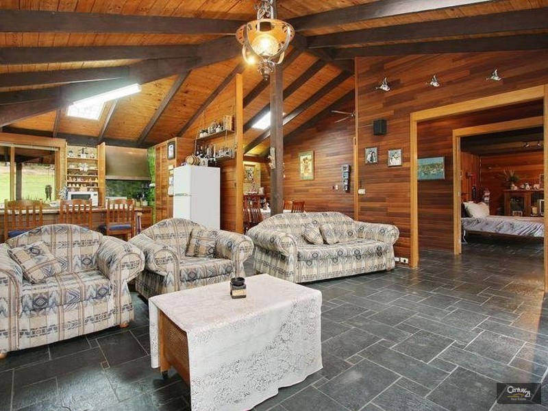 33 Banksia Court, Castella VIC 3777