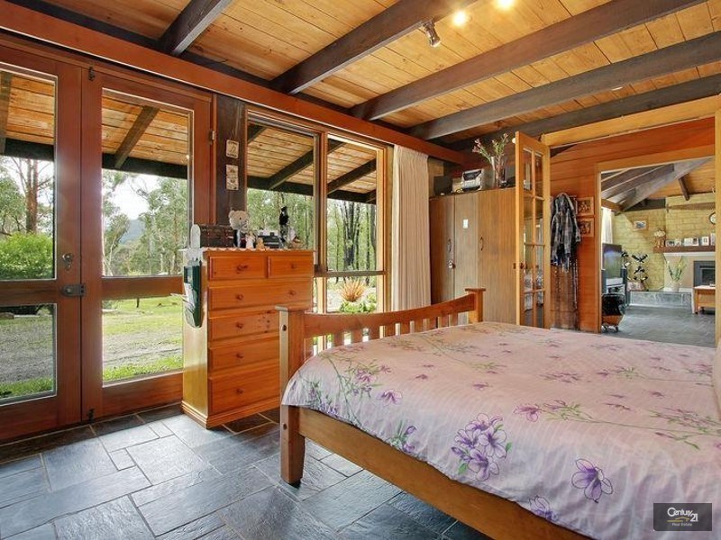 33 Banksia Court, Castella VIC 3777