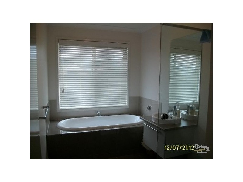 32 Bakers Road, Bayswater North VIC 3153