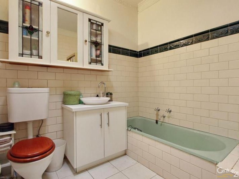 126 Mount Dandenong Road, Ringwood East VIC 3135