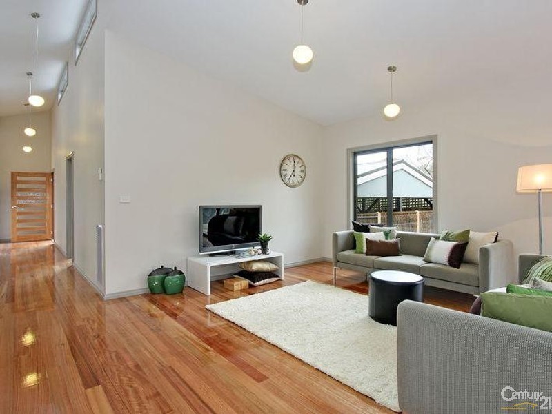 2/2A Gardner Parade, Mount Evelyn VIC 3796