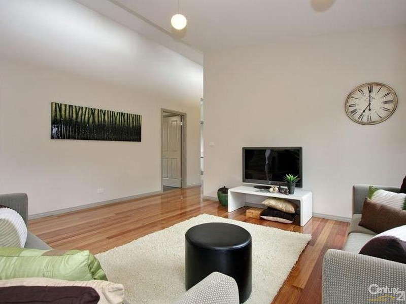 2/2A Gardner Parade, Mount Evelyn VIC 3796