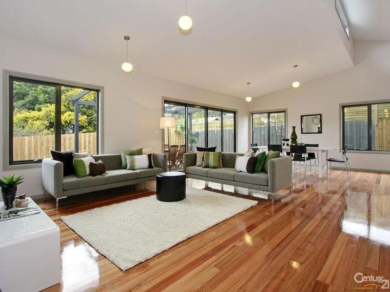 2/2A Gardner Parade, Mount Evelyn VIC 3796