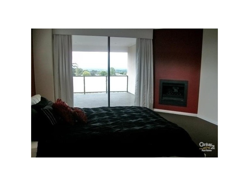 12 Merlot Court, Yarra Glen VIC 3775