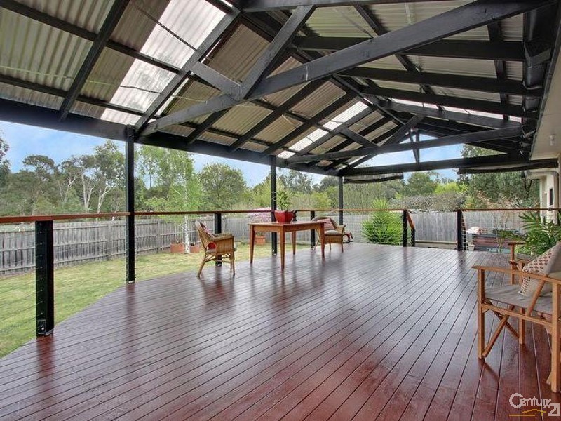 129 Esther Crescent, Mooroolbark VIC 3138