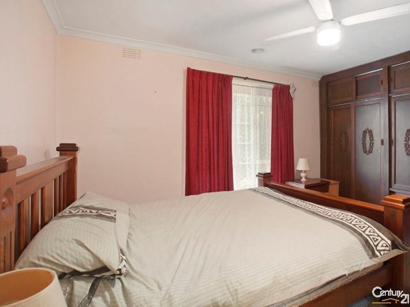 4 Powell Drive, Hoppers Crossing VIC 3029