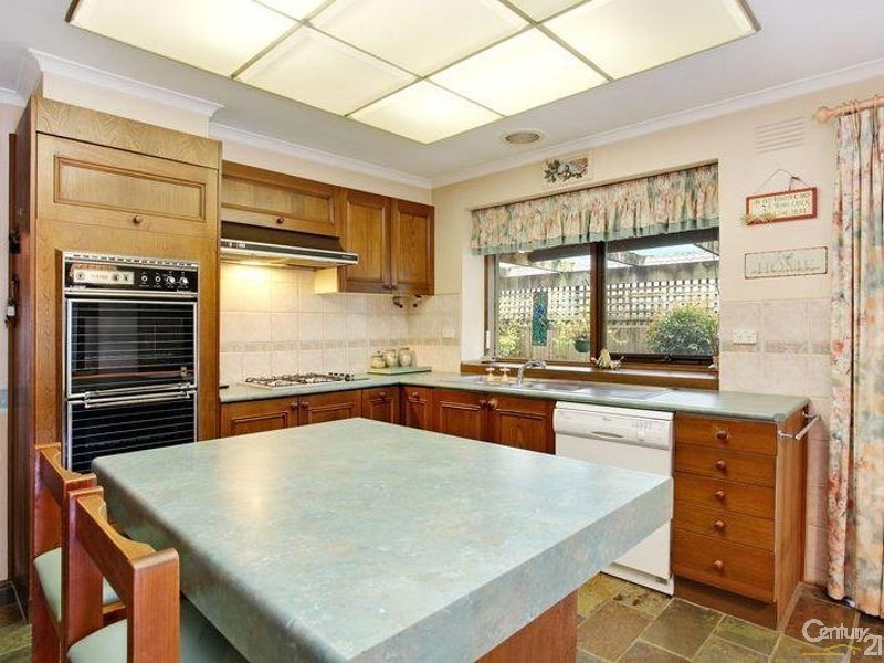 23 Raymond Court, Ringwood East VIC 3135