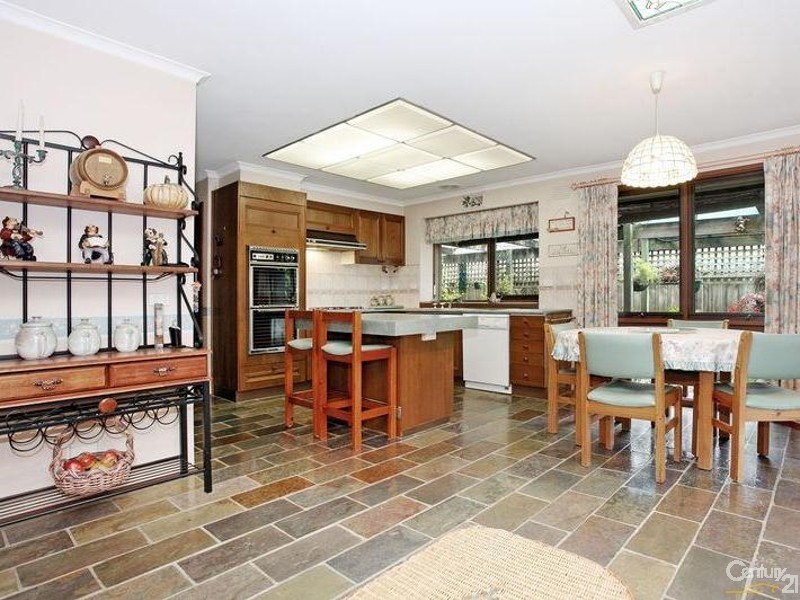 23 Raymond Court, Ringwood East VIC 3135