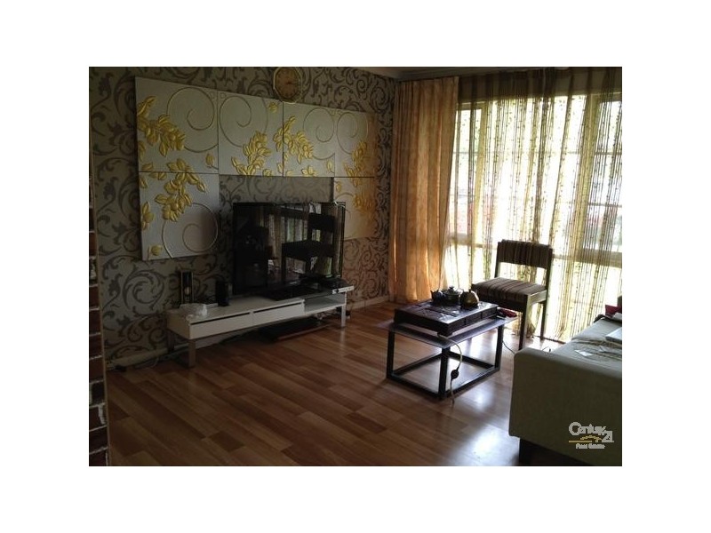 2/10 Rosedale Crescent, Ringwood East VIC 3135