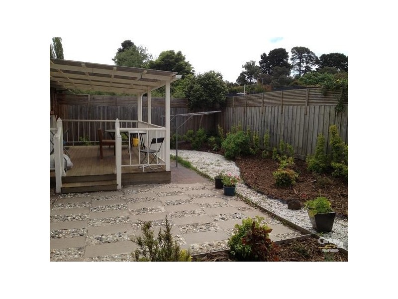 2/10 Rosedale Crescent, Ringwood East VIC 3135