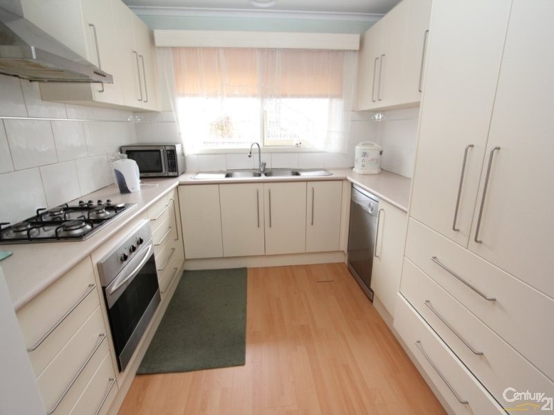 1/25 Old Lilydale Road, Ringwood East VIC 3135