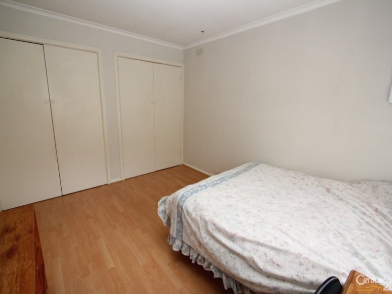 1/25 Old Lilydale Road, Ringwood East VIC 3135