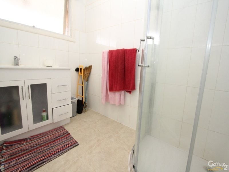 1/25 Old Lilydale Road, Ringwood East VIC 3135