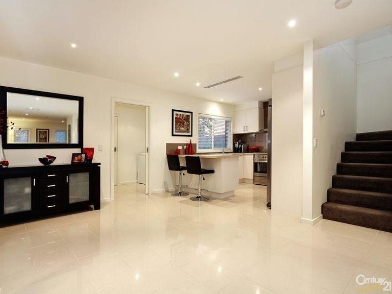 1/49 Mount View Parade, Croydon VIC 3136
