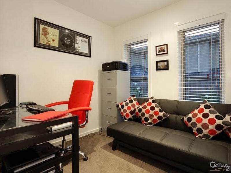 1/49 Mount View Parade, Croydon VIC 3136